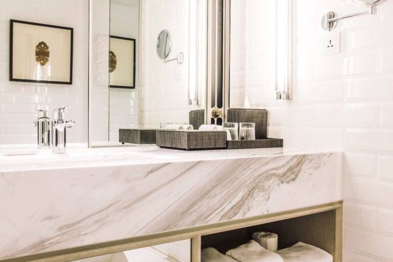 10 Transformative Full Bathroom Makeover Ideas to Elevate Your Home
